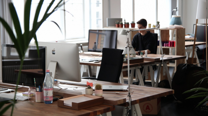 Cursuri online achizitionate de la furnizori internationali: Care este tratamentul fiscal?